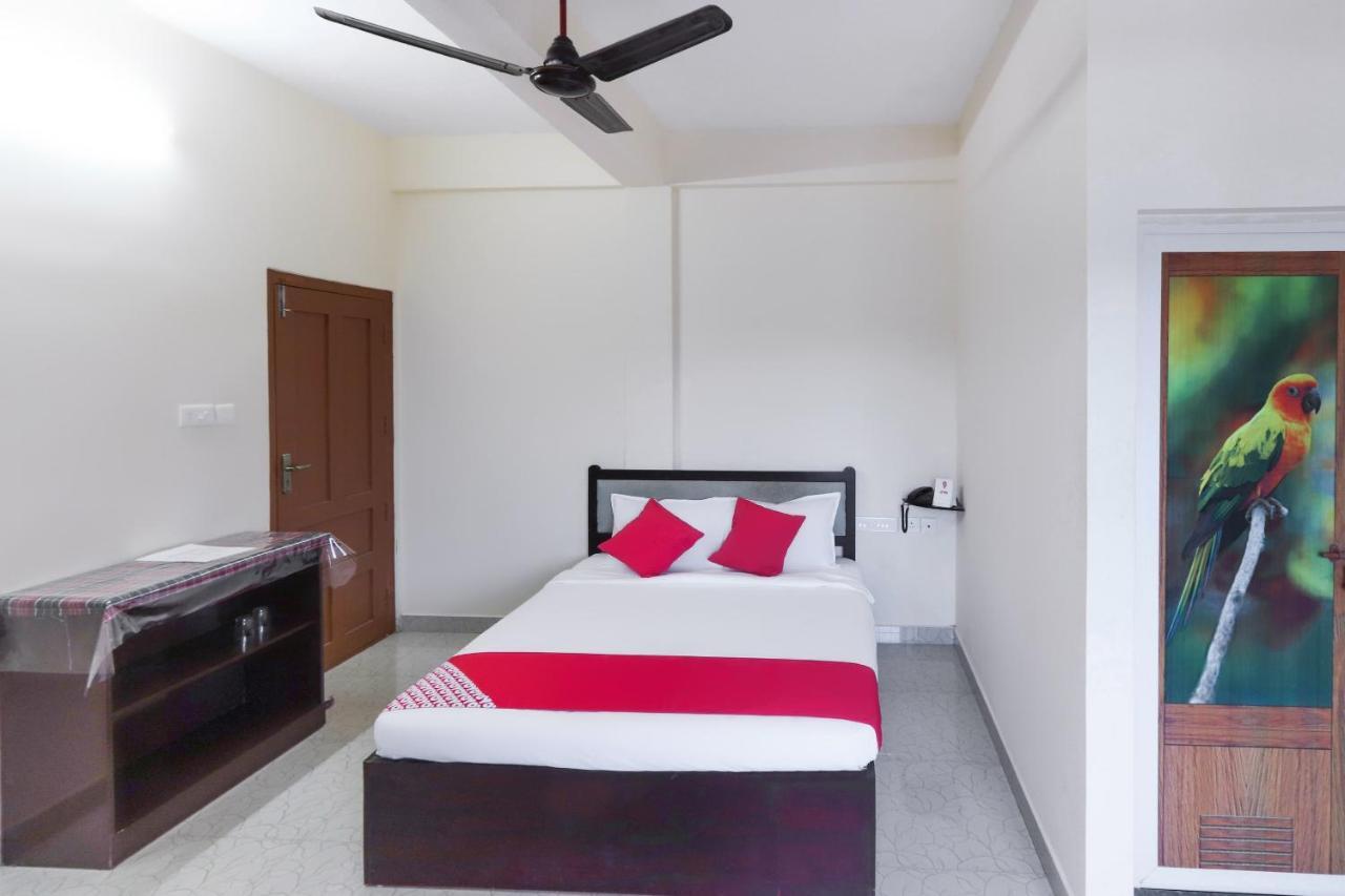 Oyo 49244 Green Castle Residency Hotel Nedumkandam Exterior photo